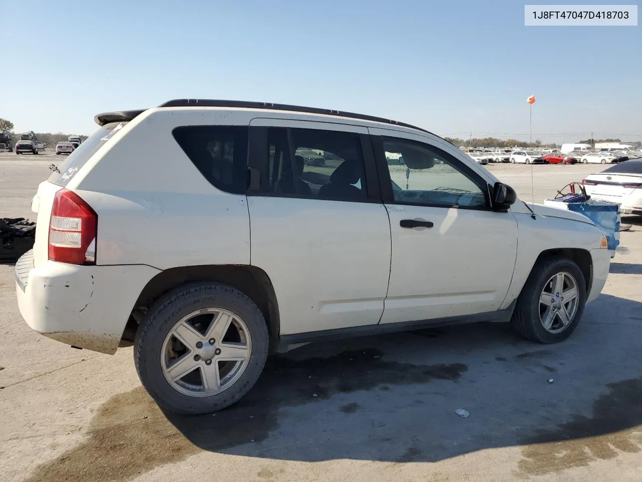 2007 Jeep Compass VIN: 1J8FT47047D418703 Lot: 77315704