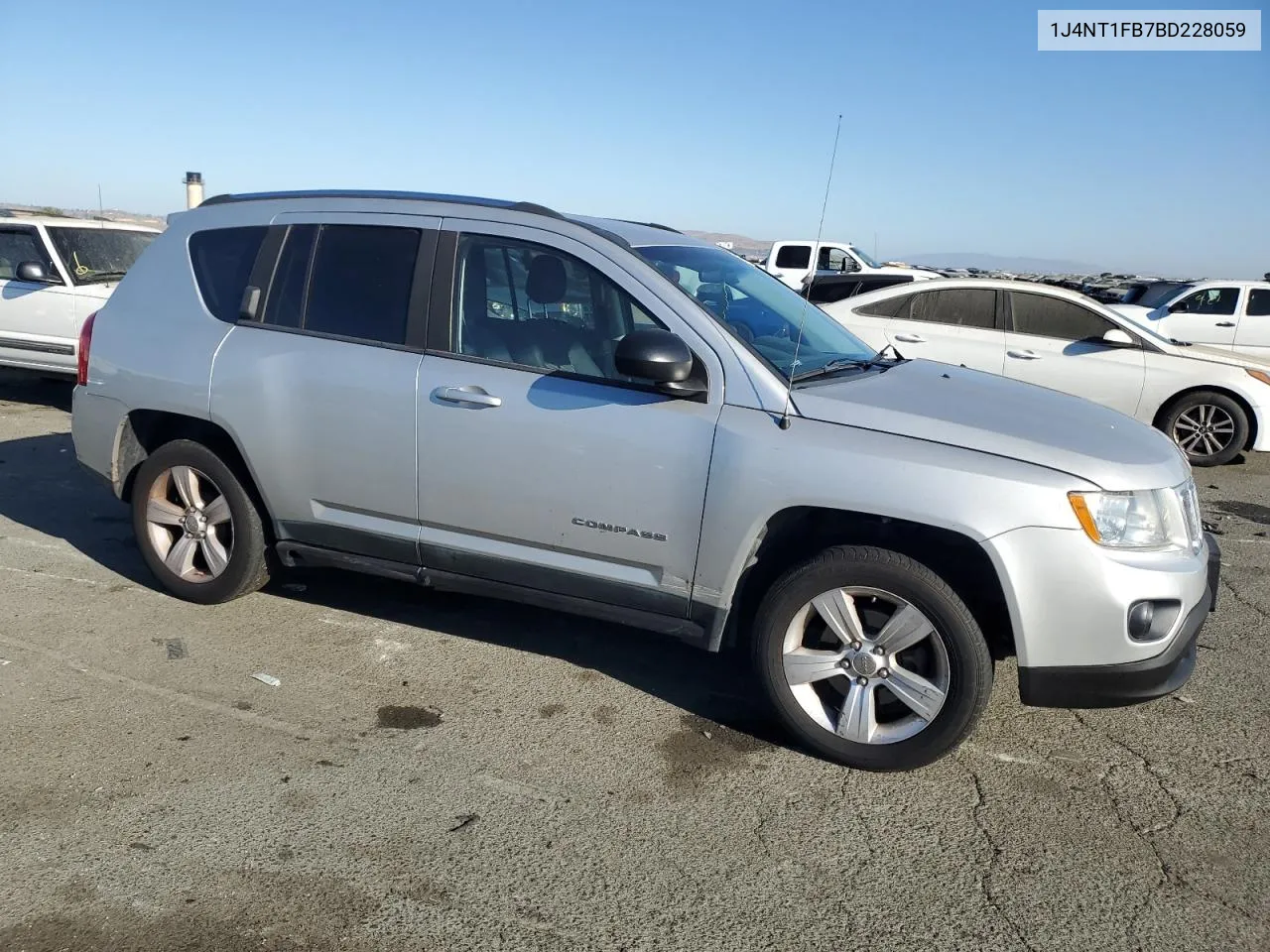 2011 Jeep Compass Sport VIN: 1J4NT1FB7BD228059 Lot: 73766644