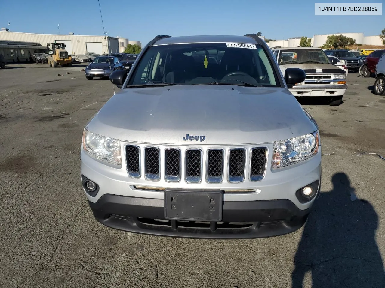 2011 Jeep Compass Sport VIN: 1J4NT1FB7BD228059 Lot: 73766644