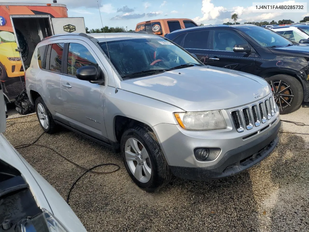 2011 Jeep Compass Sport VIN: 1J4NT1FA4BD285732 Lot: 73818714