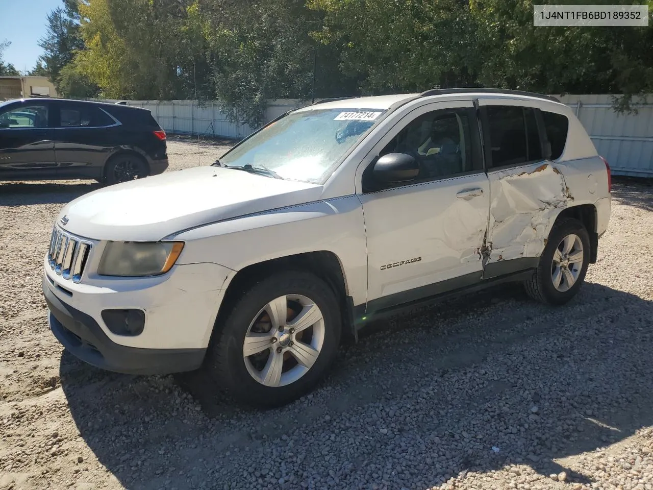 2011 Jeep Compass Sport VIN: 1J4NT1FB6BD189352 Lot: 74177214