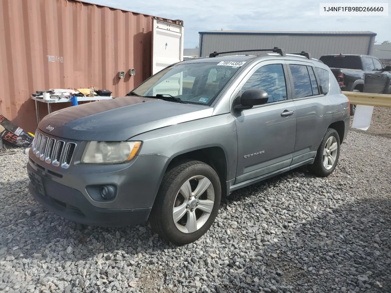 2011 Jeep Compass Sport VIN: 1J4NF1FB9BD266660 Lot: 76385664