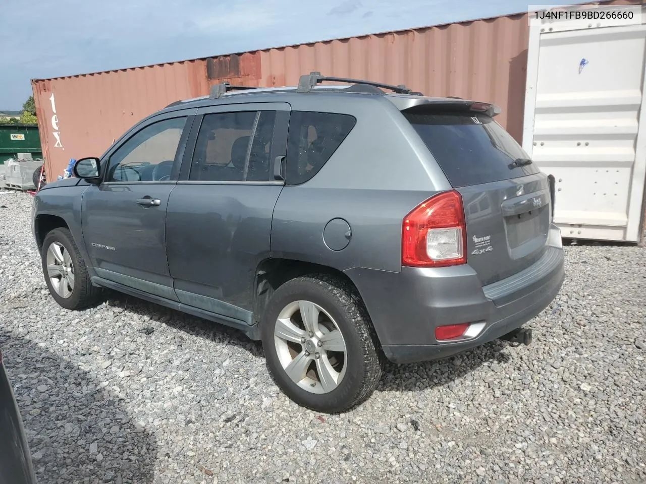 2011 Jeep Compass Sport VIN: 1J4NF1FB9BD266660 Lot: 76385664