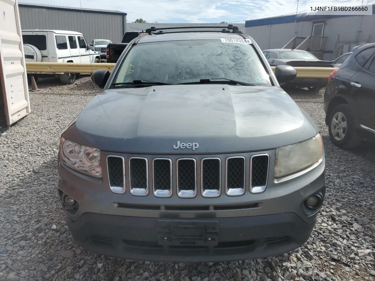 2011 Jeep Compass Sport VIN: 1J4NF1FB9BD266660 Lot: 76385664