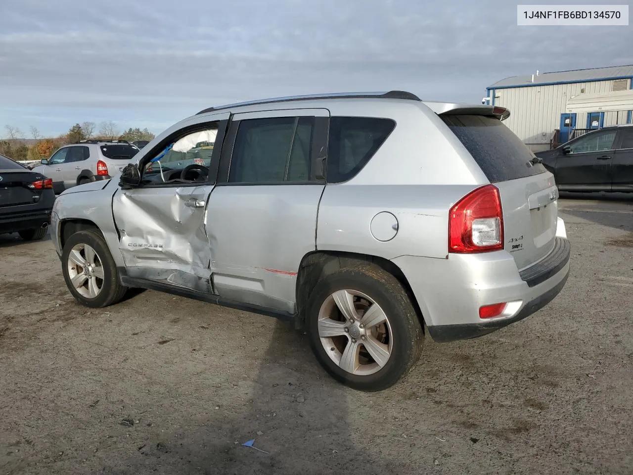 1J4NF1FB6BD134570 2011 Jeep Compass Sport