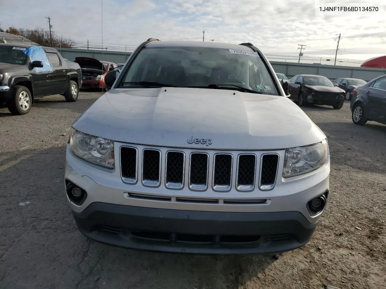 1J4NF1FB6BD134570 2011 Jeep Compass Sport