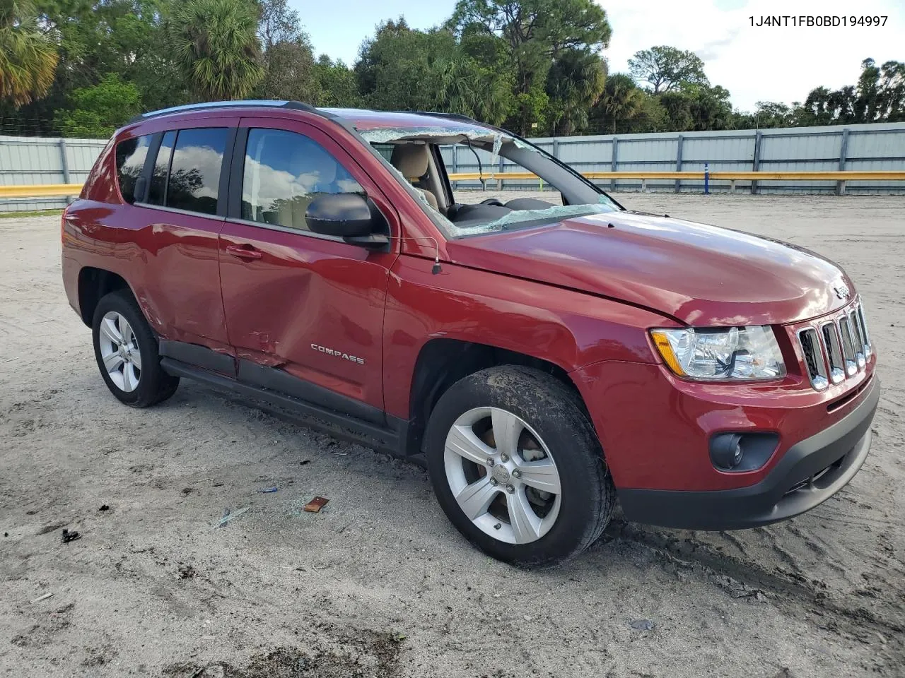 2011 Jeep Compass Sport VIN: 1J4NT1FB0BD194997 Lot: 80181824