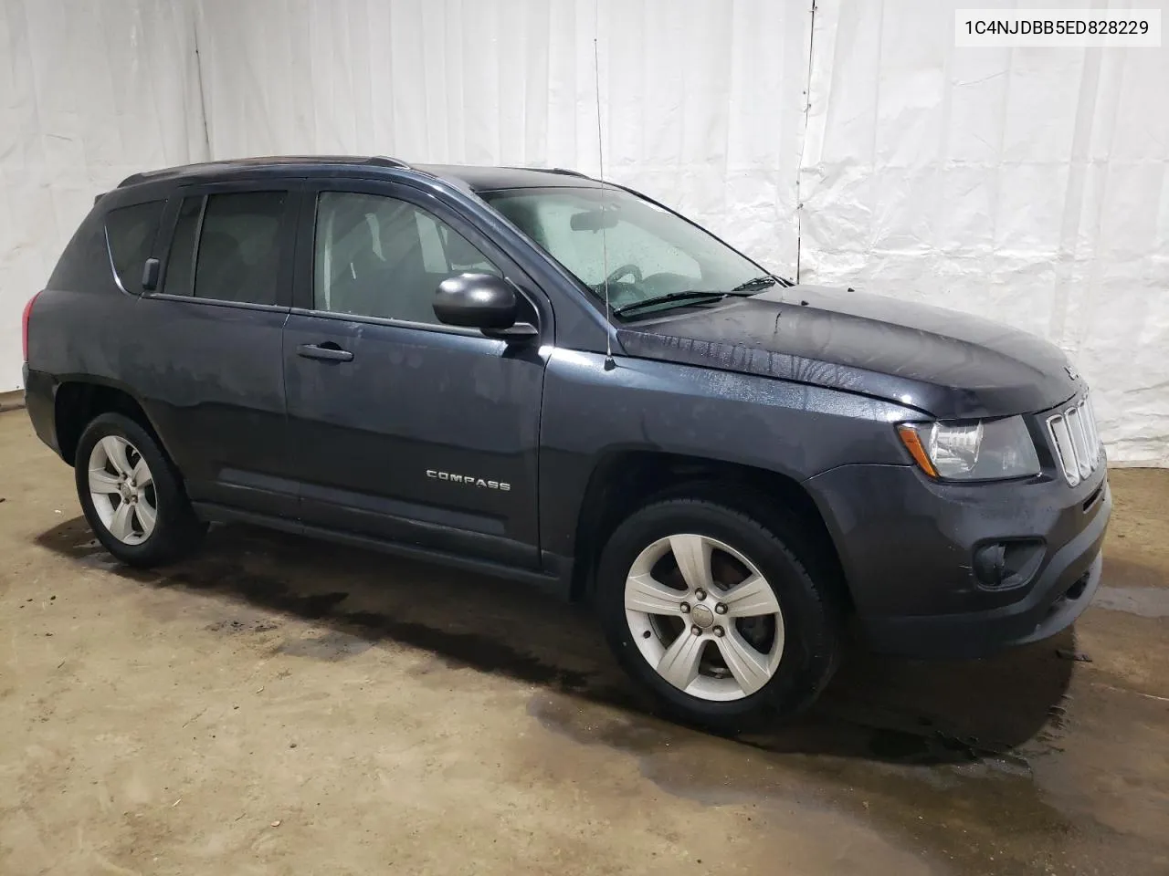 1C4NJDBB5ED828229 2014 Jeep Compass Sport