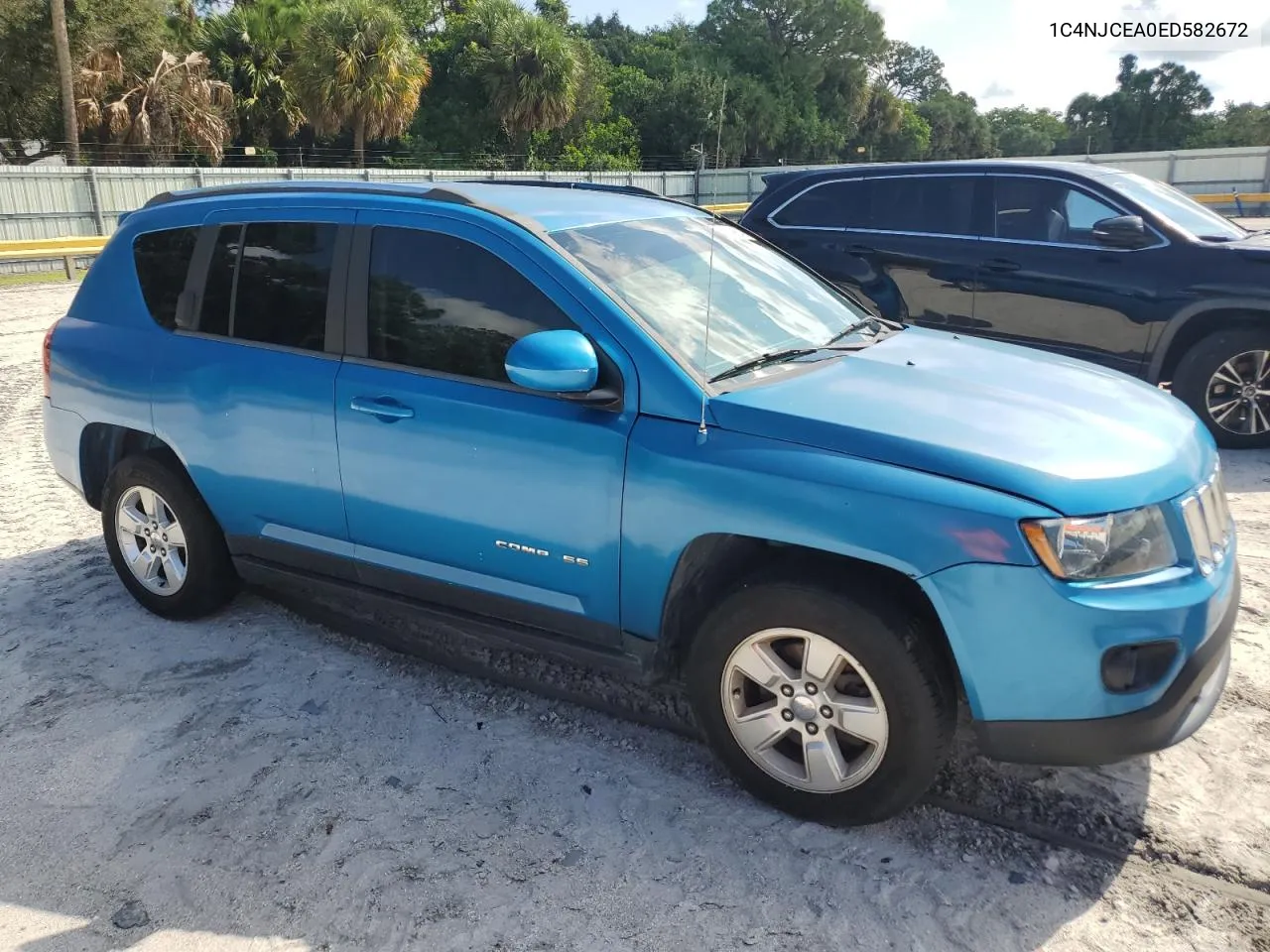 2014 Jeep Compass Latitude VIN: 1C4NJCEA0ED582672 Lot: 71709054