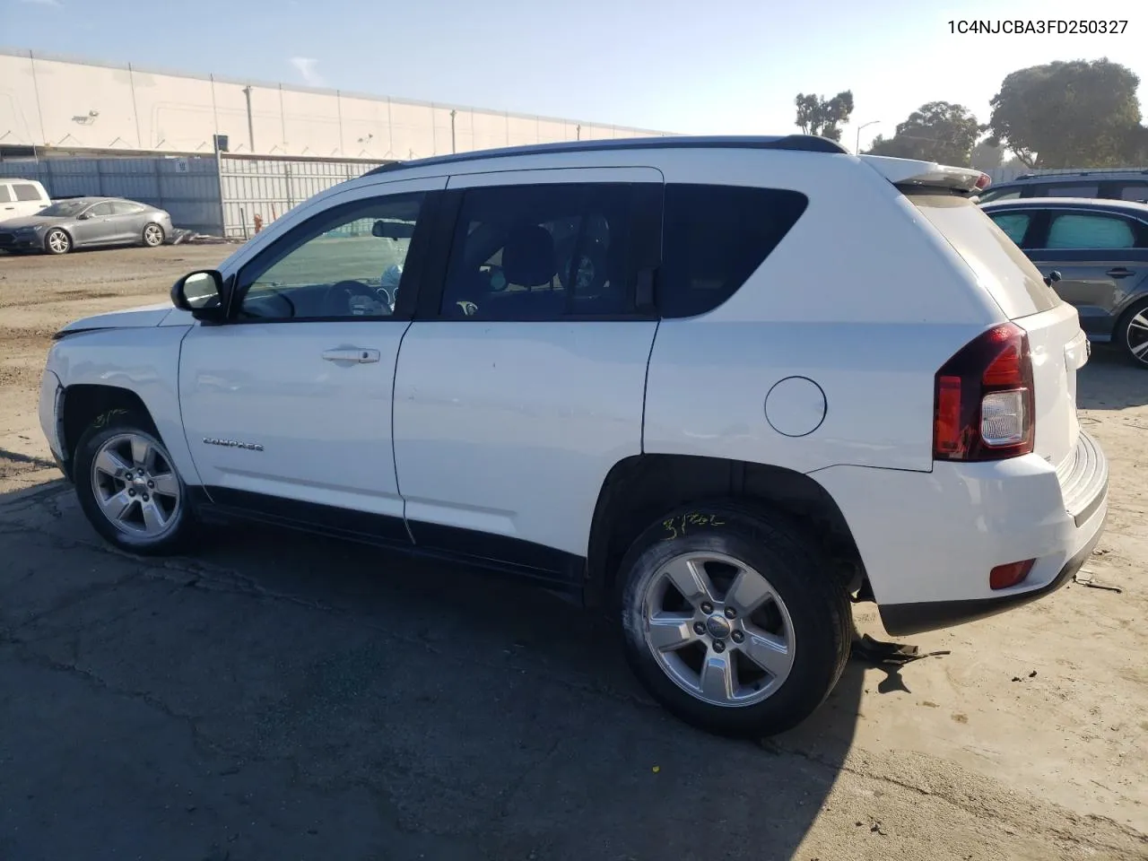 2015 Jeep Compass Sport VIN: 1C4NJCBA3FD250327 Lot: 66243394