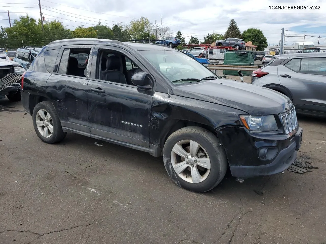 1C4NJCEA6GD615242 2016 Jeep Compass Latitude