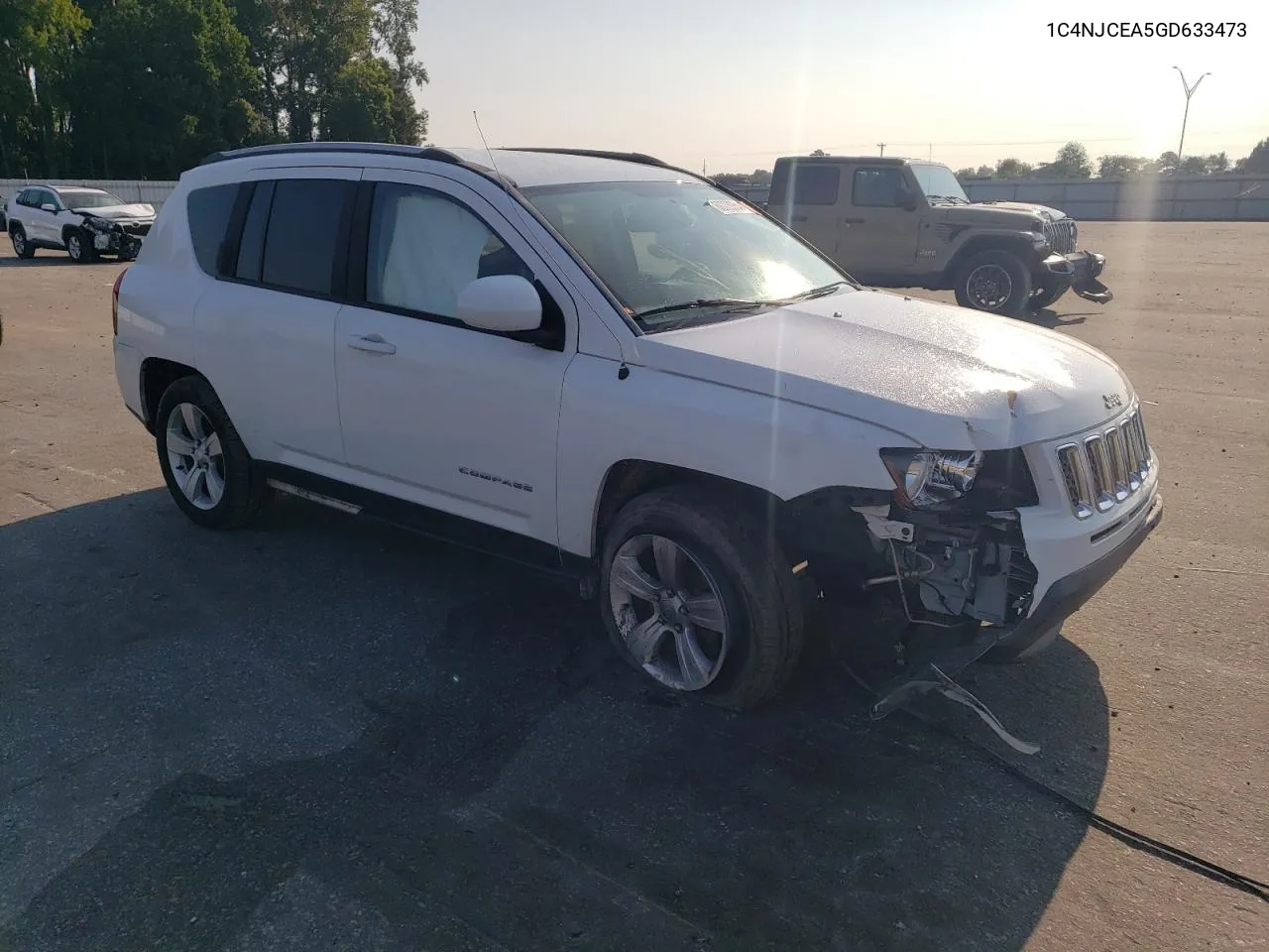 1C4NJCEA5GD633473 2016 Jeep Compass Latitude