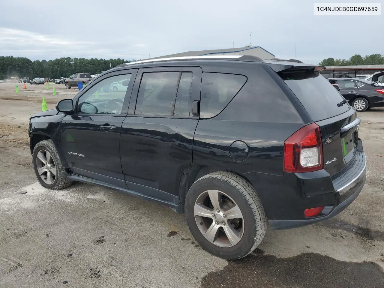 1C4NJDEB0GD697659 2016 Jeep Compass Latitude