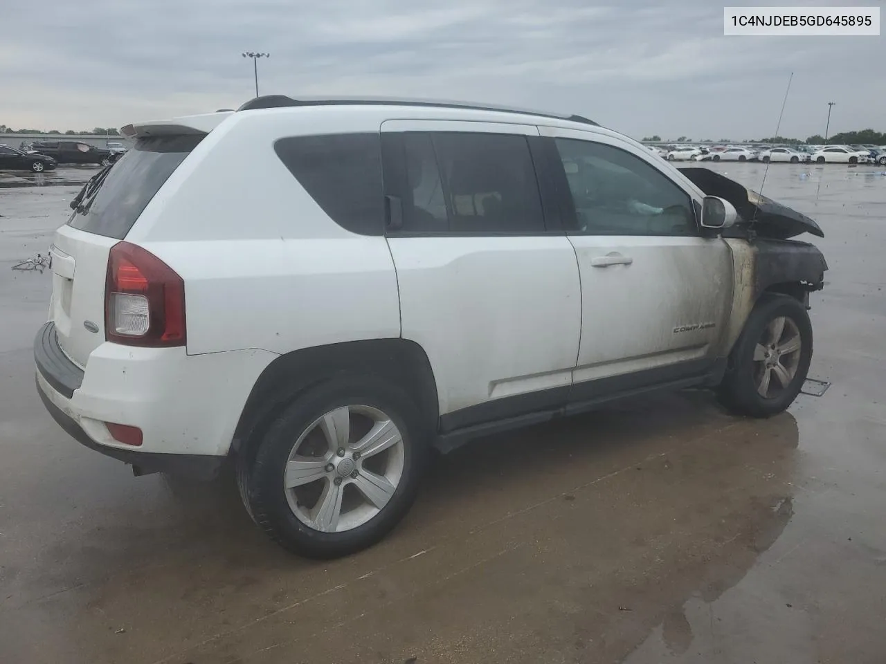 2016 Jeep Compass Latitude VIN: 1C4NJDEB5GD645895 Lot: 69998504