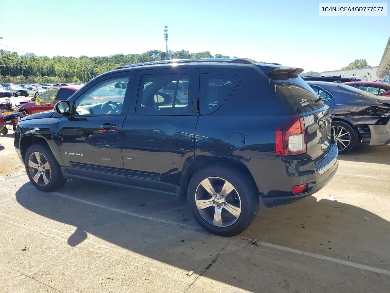 1C4NJCEA4GD777077 2016 Jeep Compass Latitude