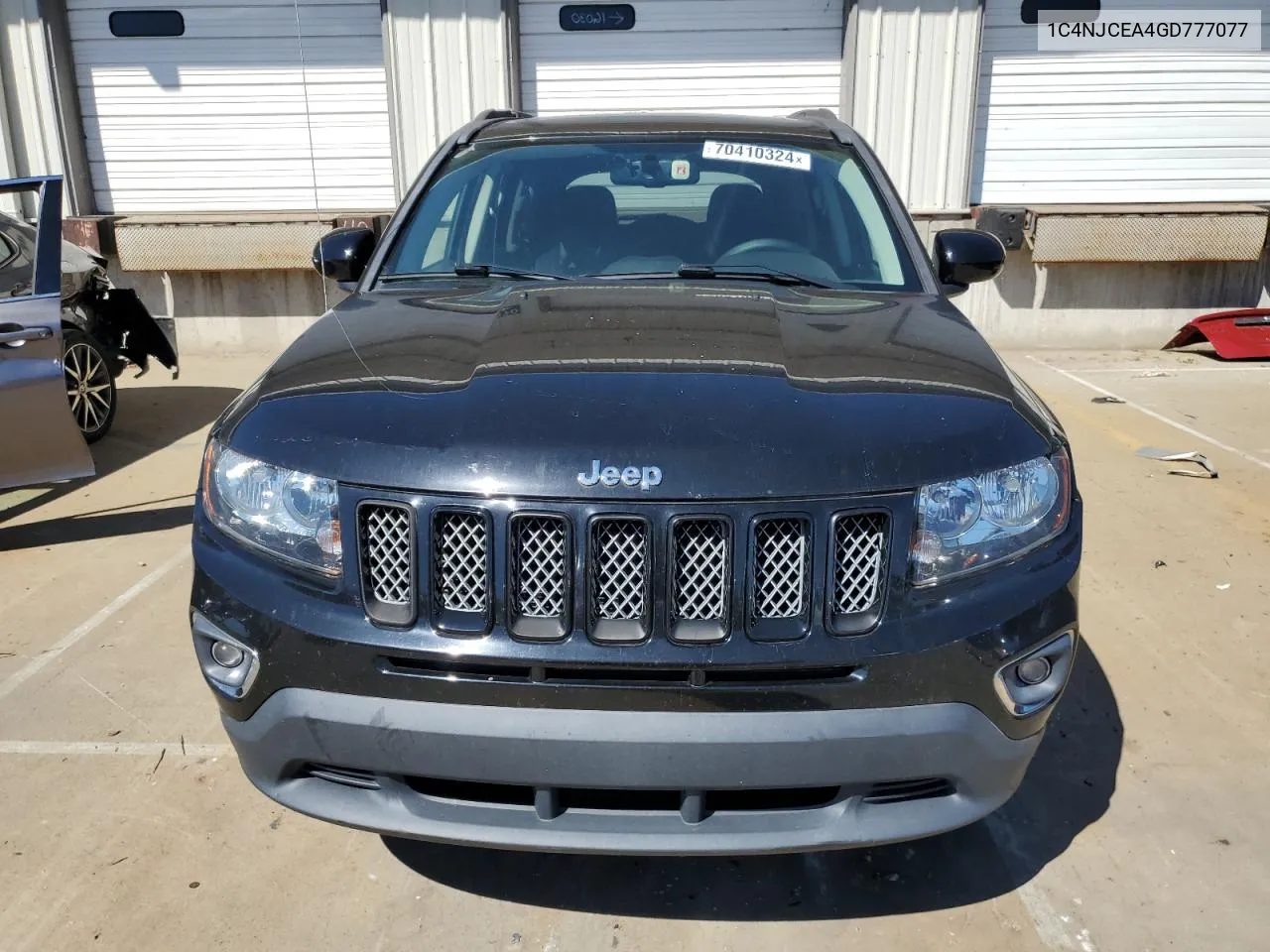 1C4NJCEA4GD777077 2016 Jeep Compass Latitude