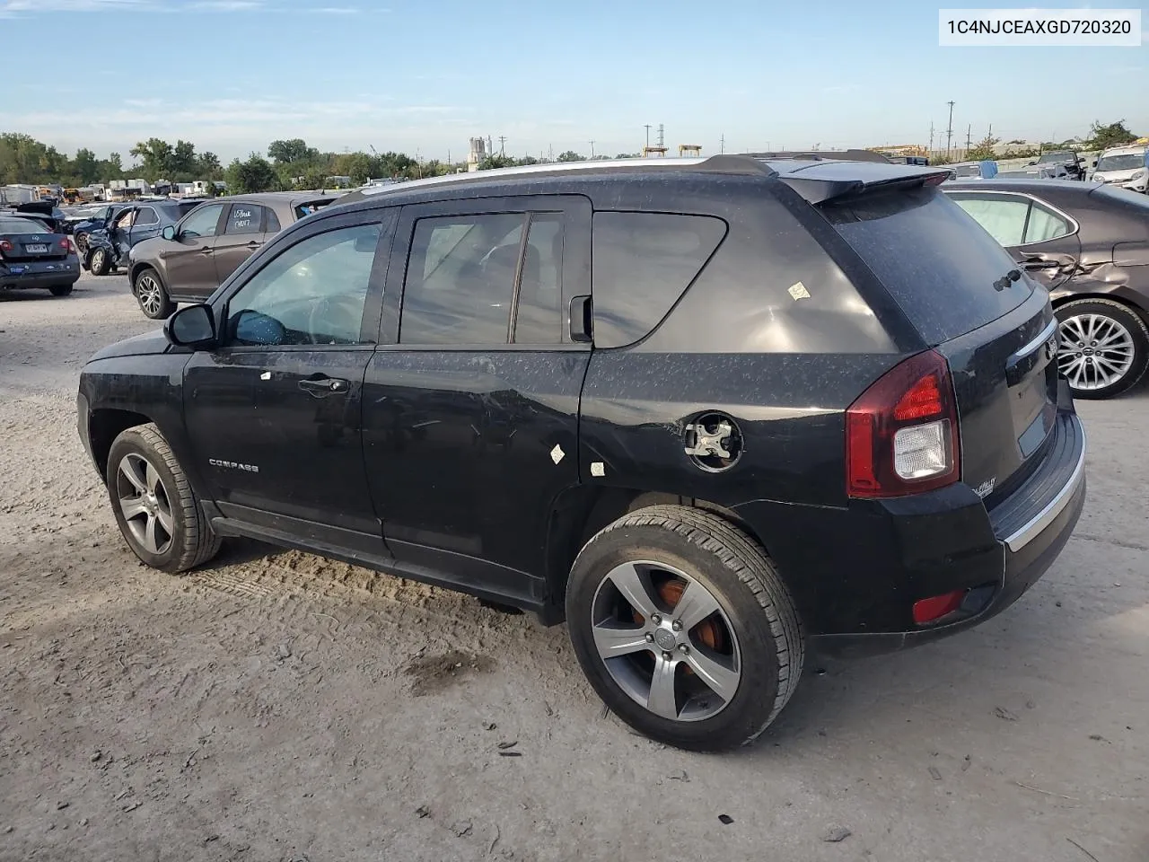 1C4NJCEAXGD720320 2016 Jeep Compass Latitude