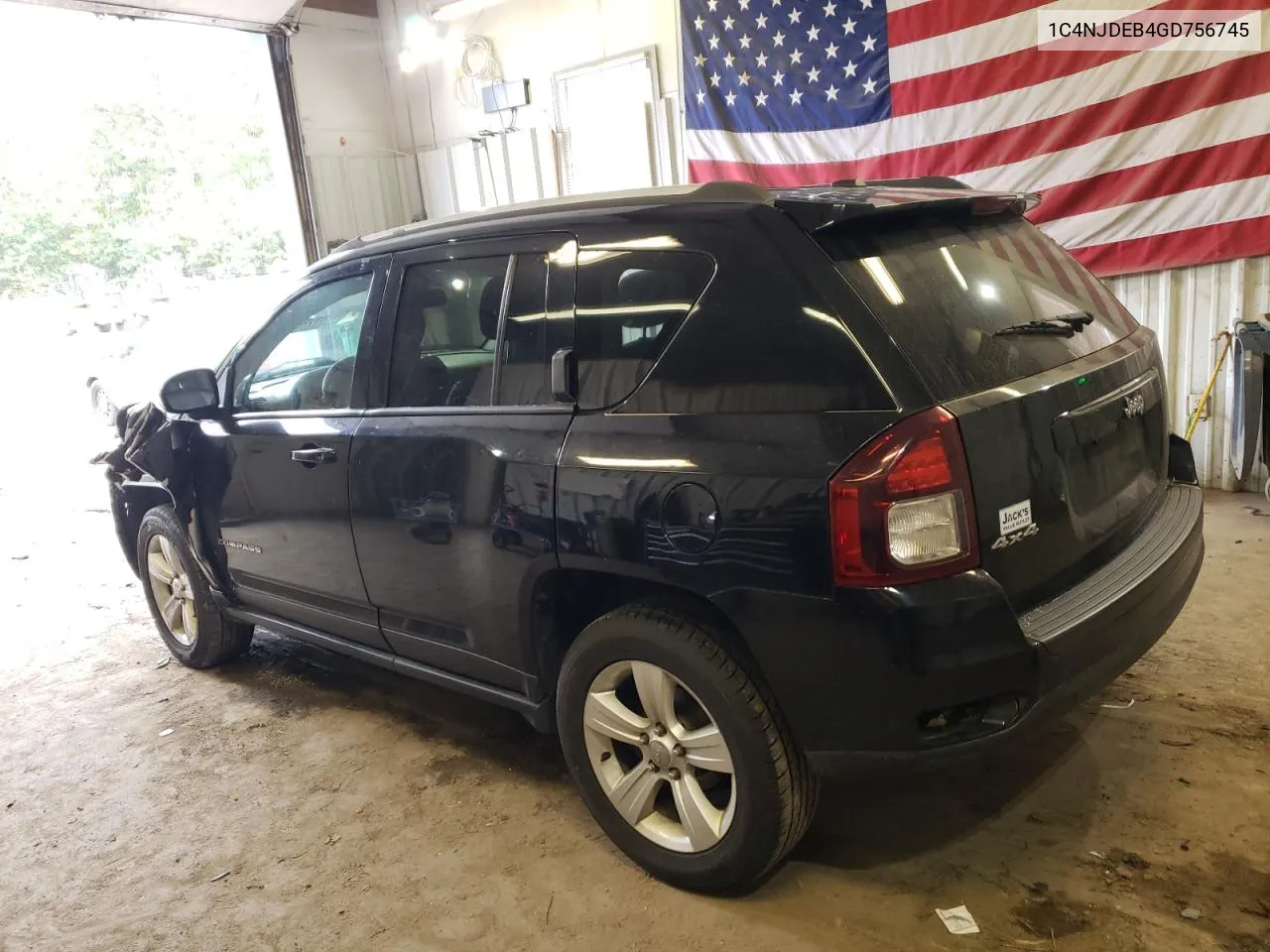 1C4NJDEB4GD756745 2016 Jeep Compass Latitude