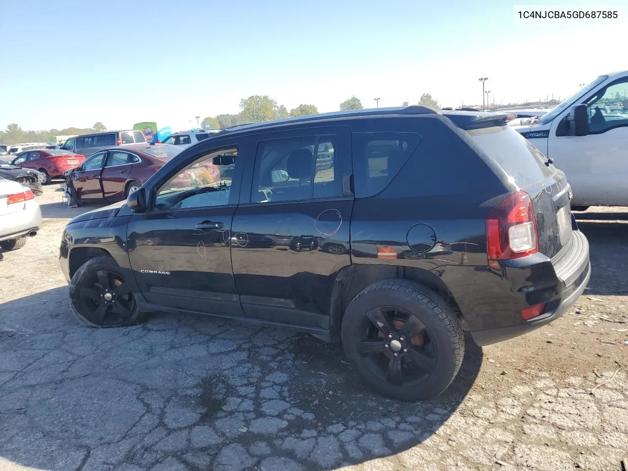 1C4NJCBA5GD687585 2016 Jeep Compass Sport