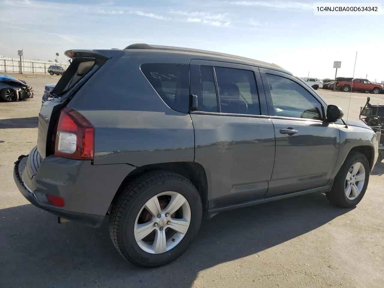 2016 Jeep Compass Sport VIN: 1C4NJCBA0GD634342 Lot: 75569414