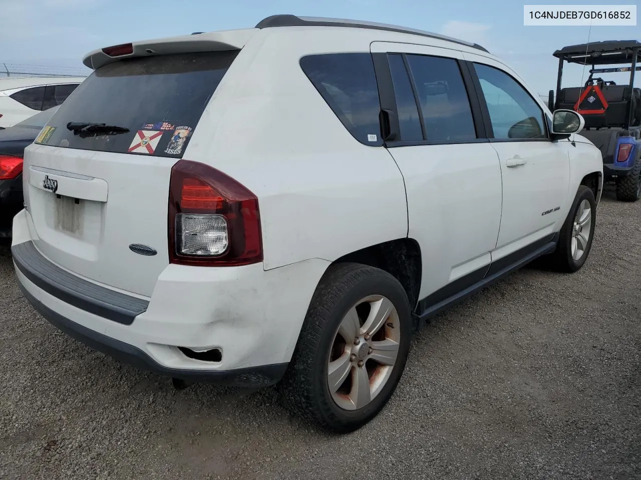 2016 Jeep Compass Latitude VIN: 1C4NJDEB7GD616852 Lot: 76368834