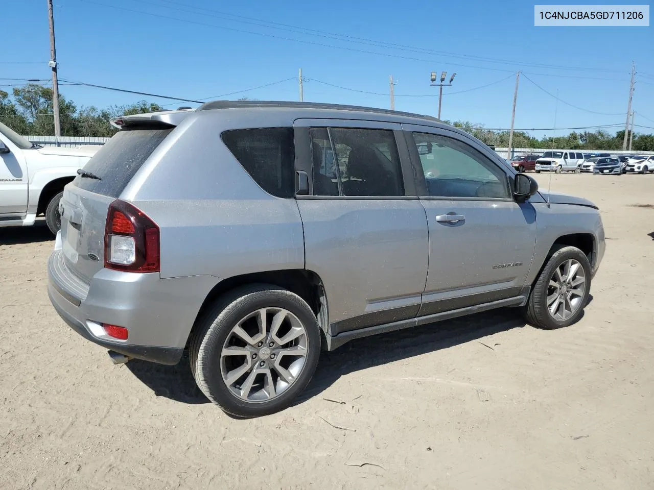 1C4NJCBA5GD711206 2016 Jeep Compass Sport