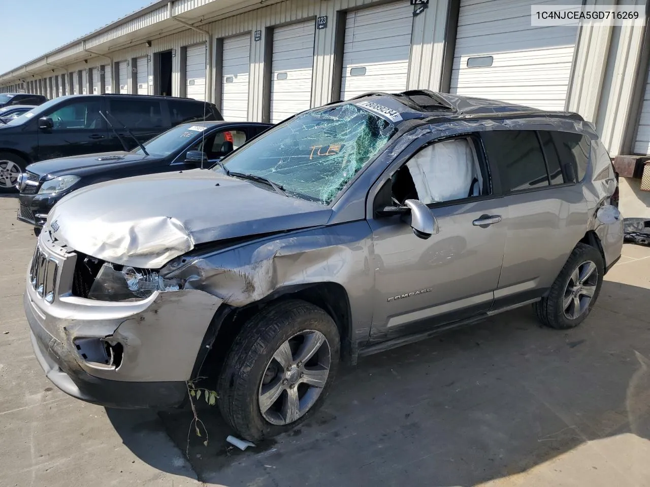 2016 Jeep Compass Latitude VIN: 1C4NJCEA5GD716269 Lot: 78089234