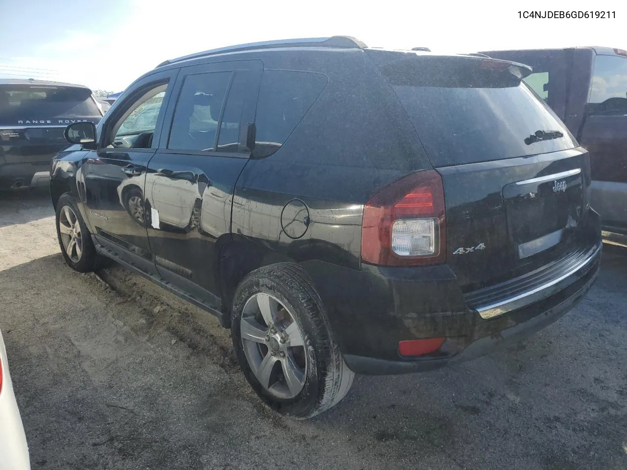 1C4NJDEB6GD619211 2016 Jeep Compass Latitude