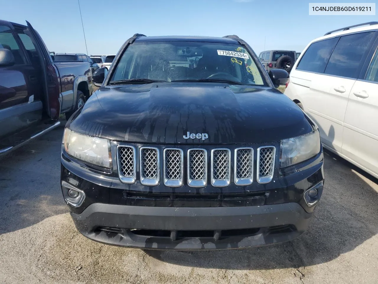 1C4NJDEB6GD619211 2016 Jeep Compass Latitude