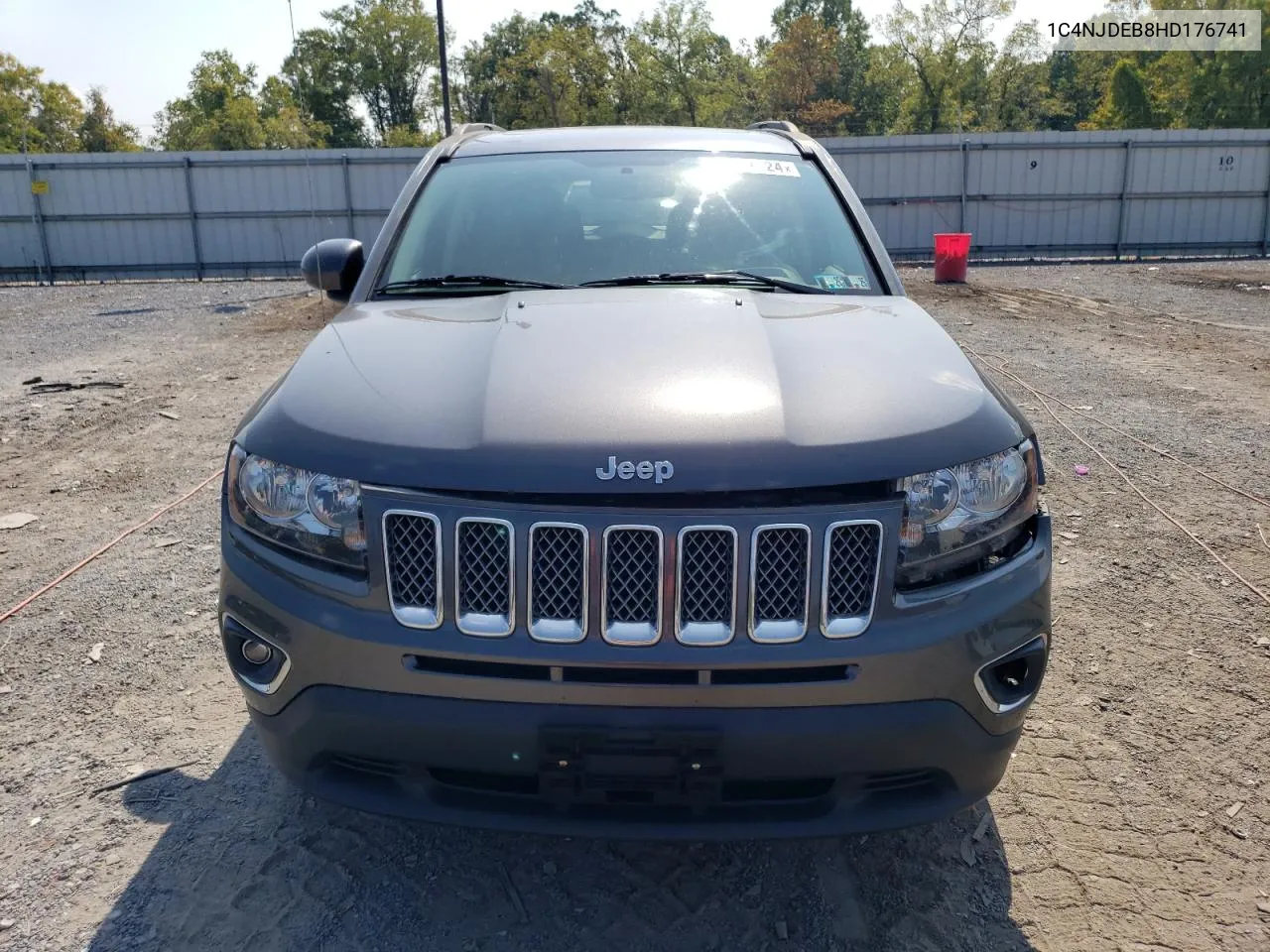 2017 Jeep Compass Latitude VIN: 1C4NJDEB8HD176741 Lot: 72507424