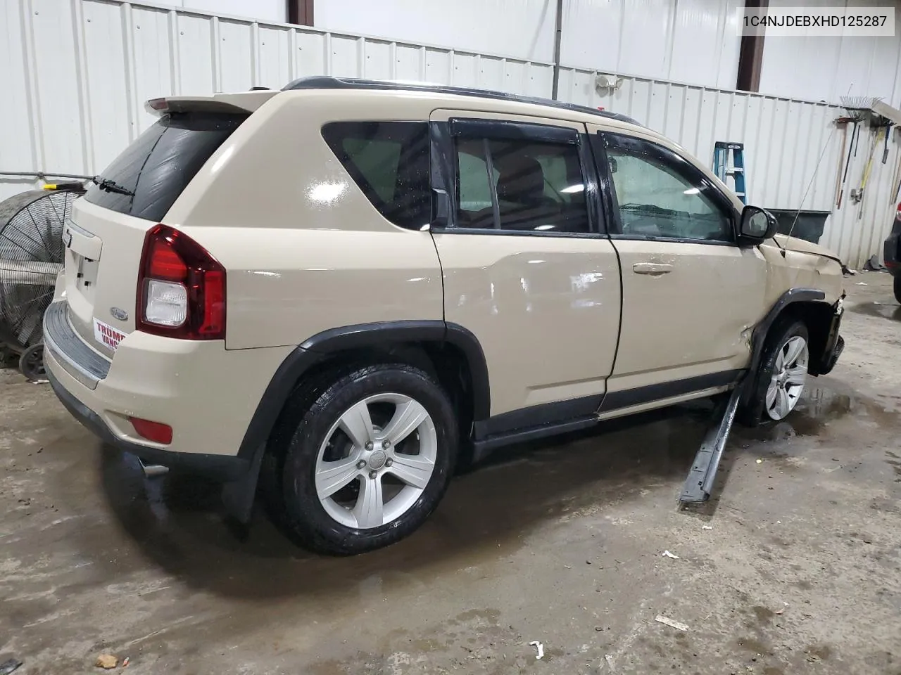 2017 Jeep Compass Latitude VIN: 1C4NJDEBXHD125287 Lot: 75297594