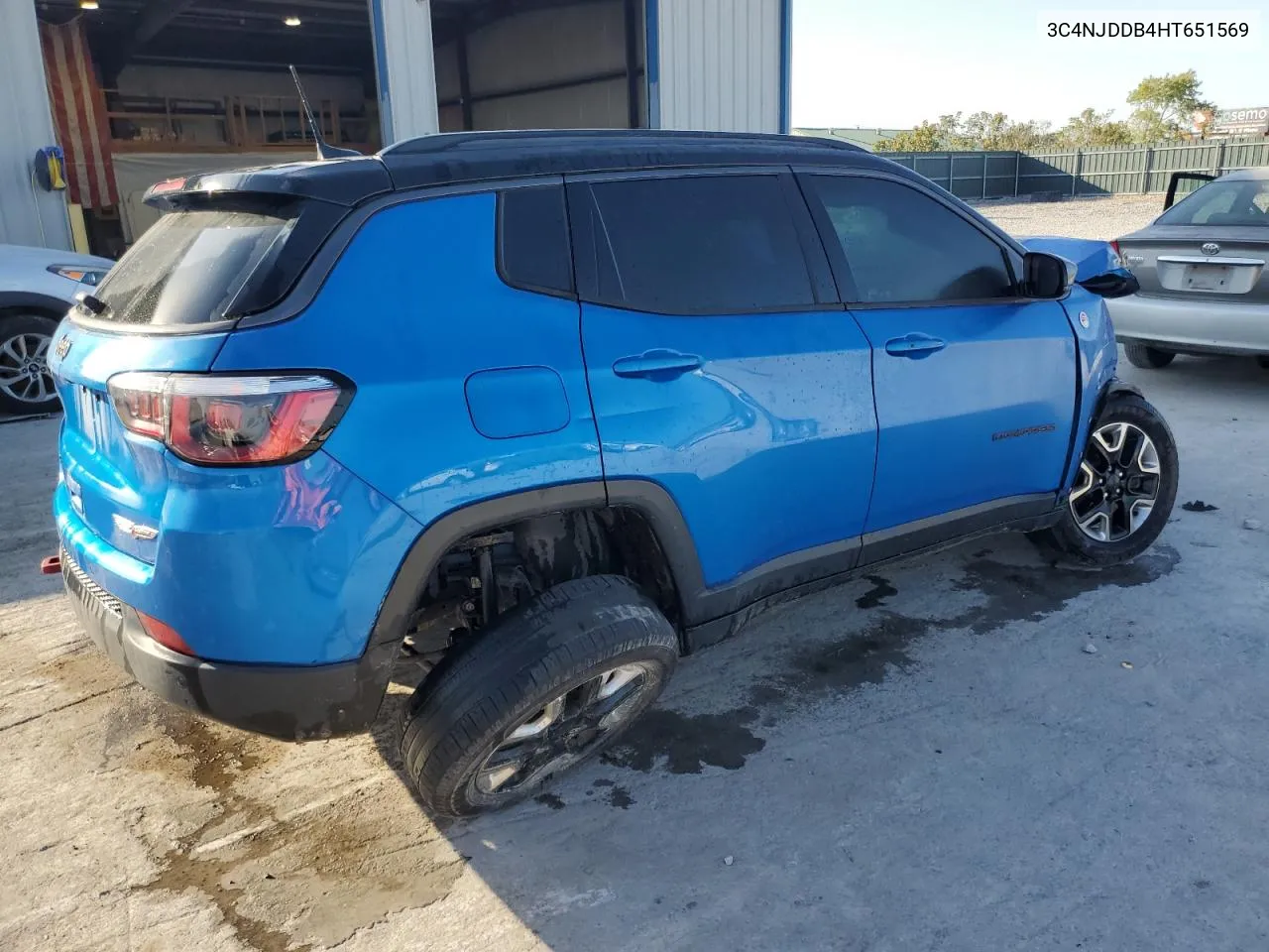 2017 Jeep Compass Trailhawk VIN: 3C4NJDDB4HT651569 Lot: 75737604