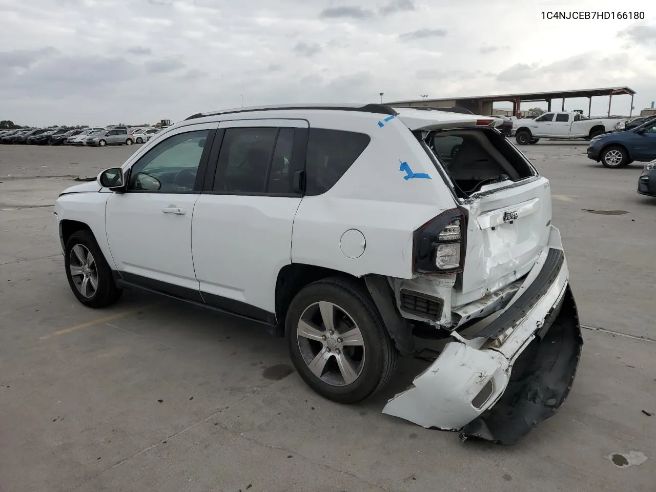 2017 Jeep Compass Latitude VIN: 1C4NJCEB7HD166180 Lot: 78087944