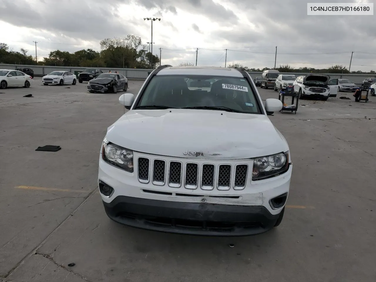 2017 Jeep Compass Latitude VIN: 1C4NJCEB7HD166180 Lot: 78087944