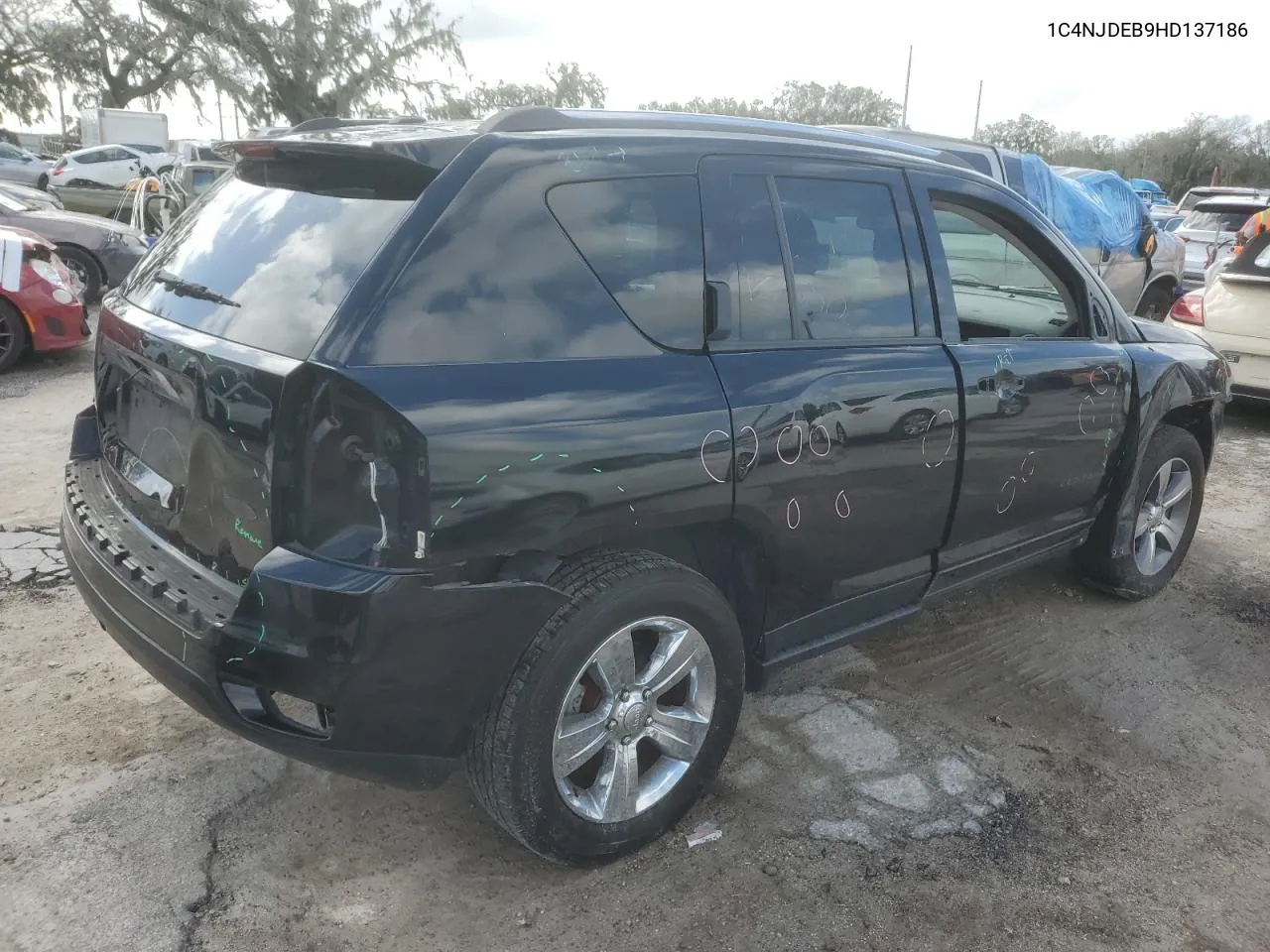 2017 Jeep Compass Latitude VIN: 1C4NJDEB9HD137186 Lot: 78147864