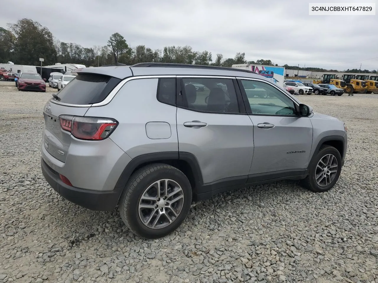 2017 Jeep Compass Latitude VIN: 3C4NJCBBXHT647829 Lot: 79162904