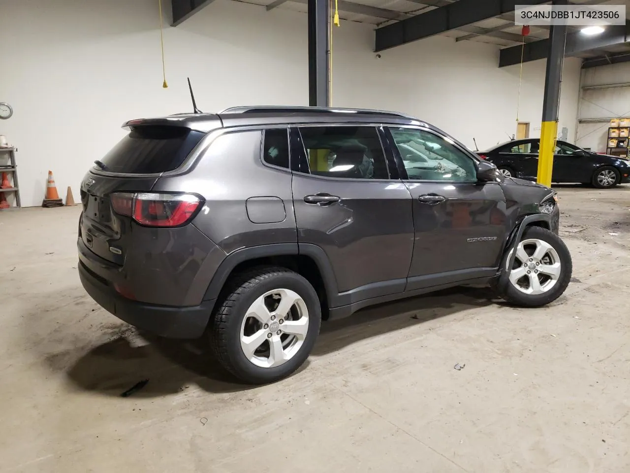 2018 Jeep Compass Latitude VIN: 3C4NJDBB1JT423506 Lot: 44740233