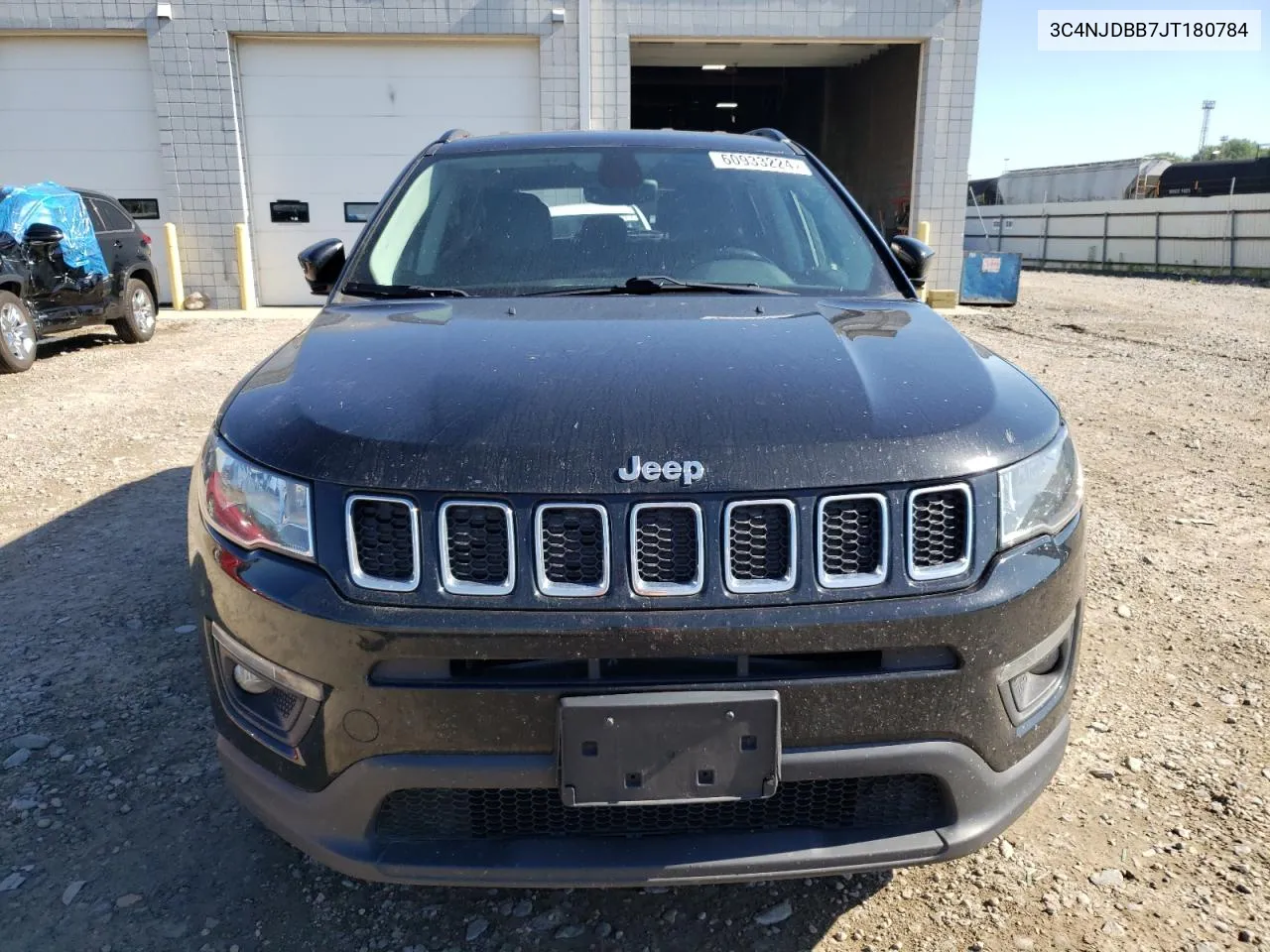 2018 Jeep Compass Latitude VIN: 3C4NJDBB7JT180784 Lot: 60933224