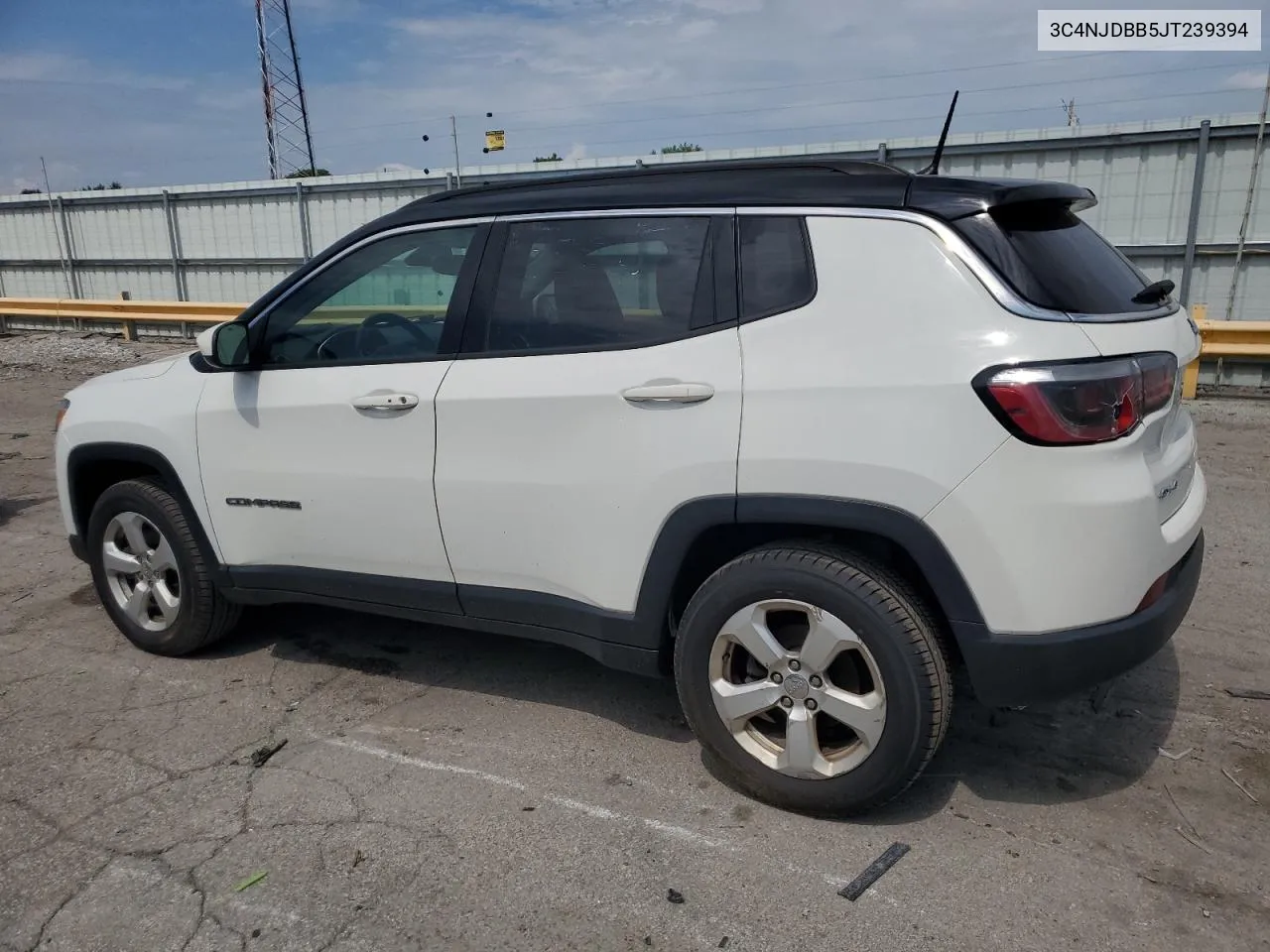 2018 Jeep Compass Latitude VIN: 3C4NJDBB5JT239394 Lot: 62110784