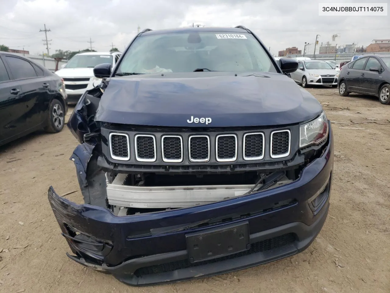 3C4NJDBB0JT114075 2018 Jeep Compass Latitude