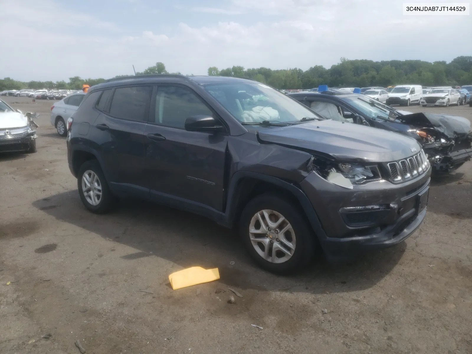 2018 Jeep Compass Sport VIN: 3C4NJDAB7JT144529 Lot: 63249284