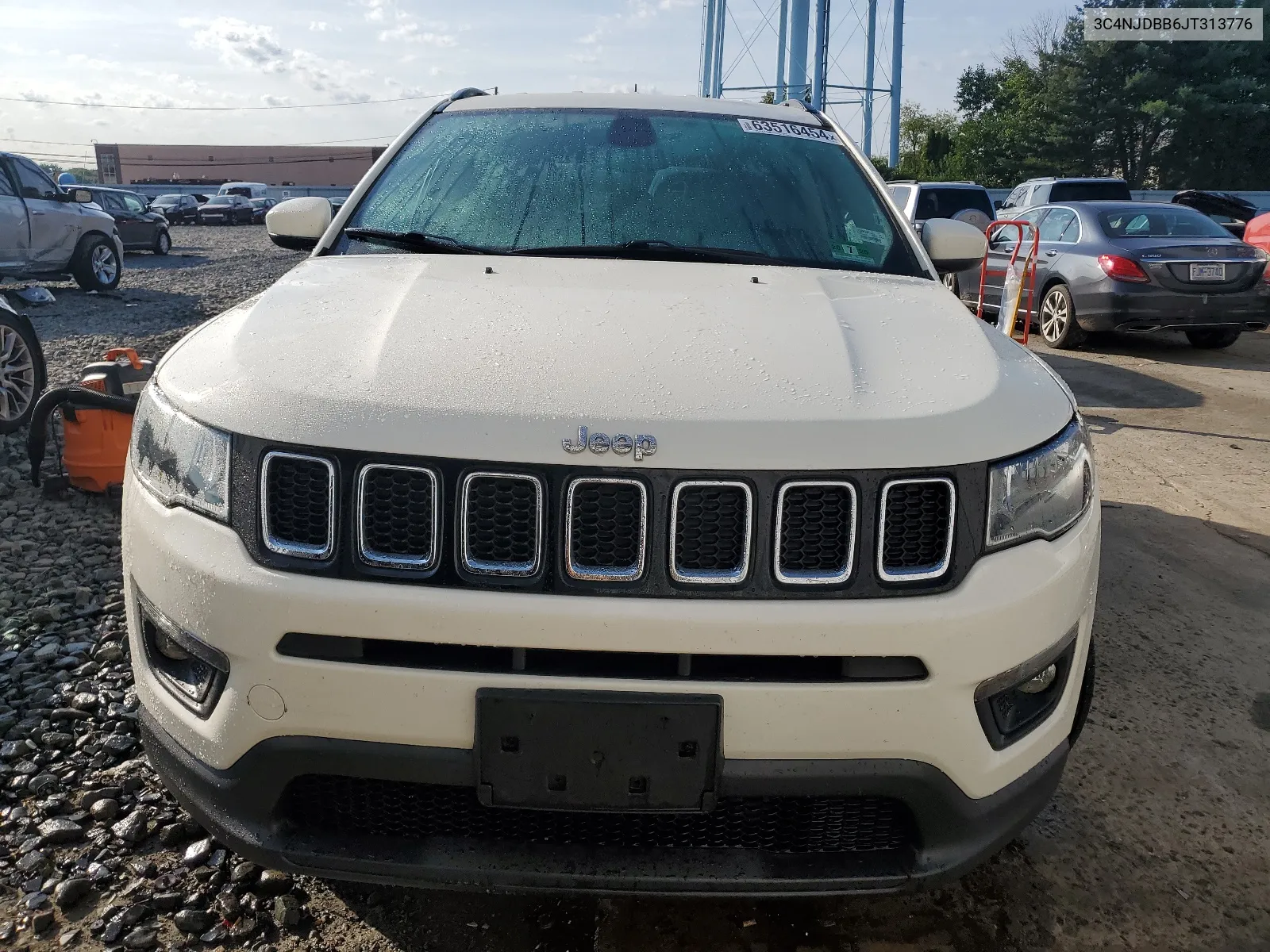 2018 Jeep Compass Latitude VIN: 3C4NJDBB6JT313776 Lot: 63516454