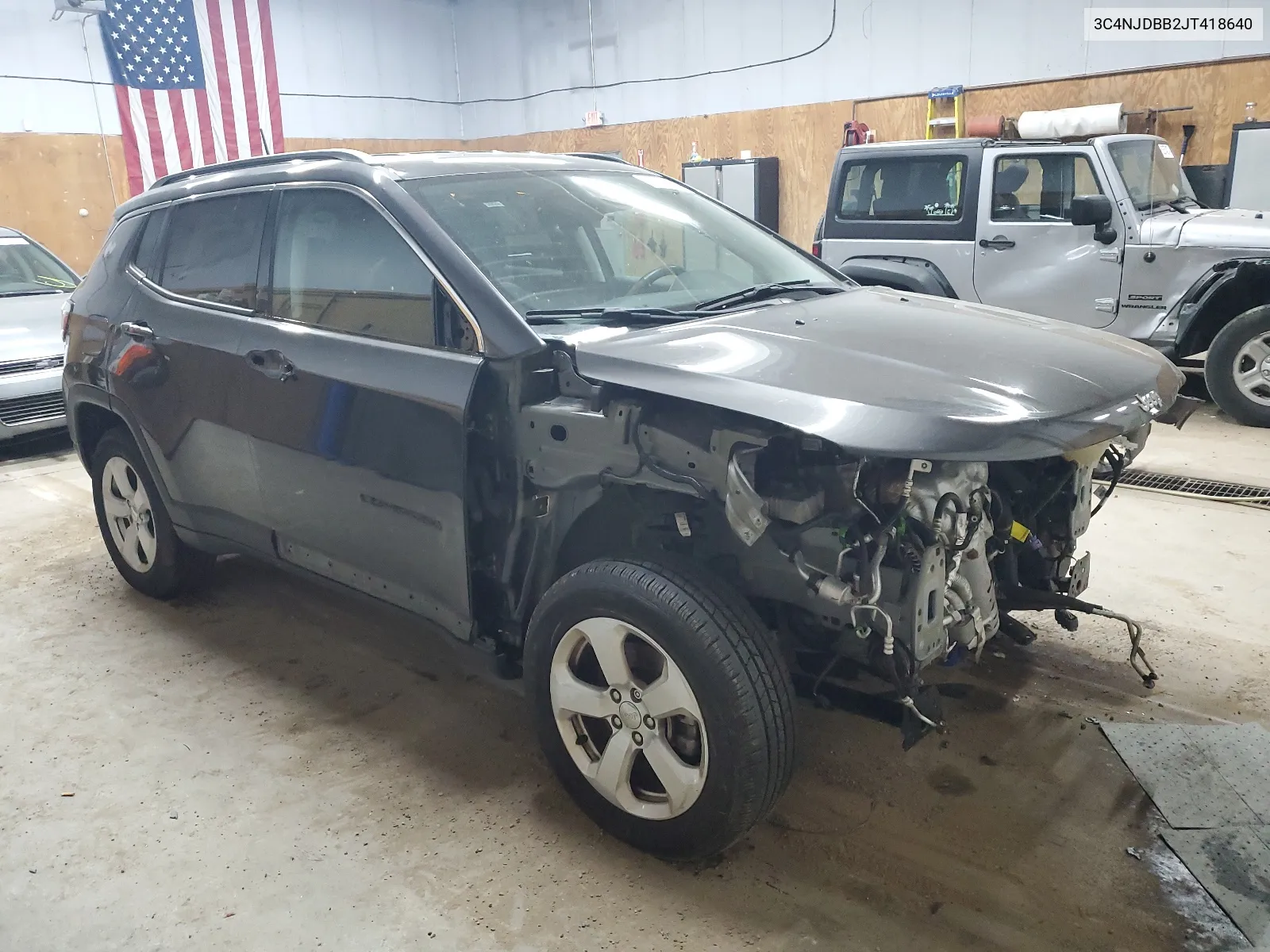 3C4NJDBB2JT418640 2018 Jeep Compass Latitude