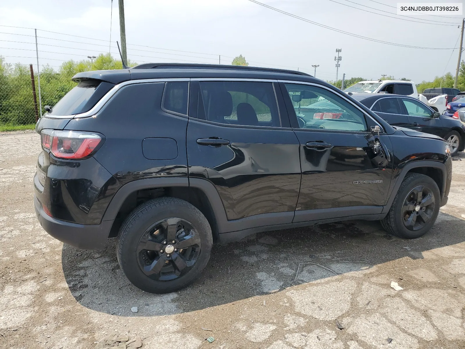 3C4NJDBB0JT398226 2018 Jeep Compass Latitude