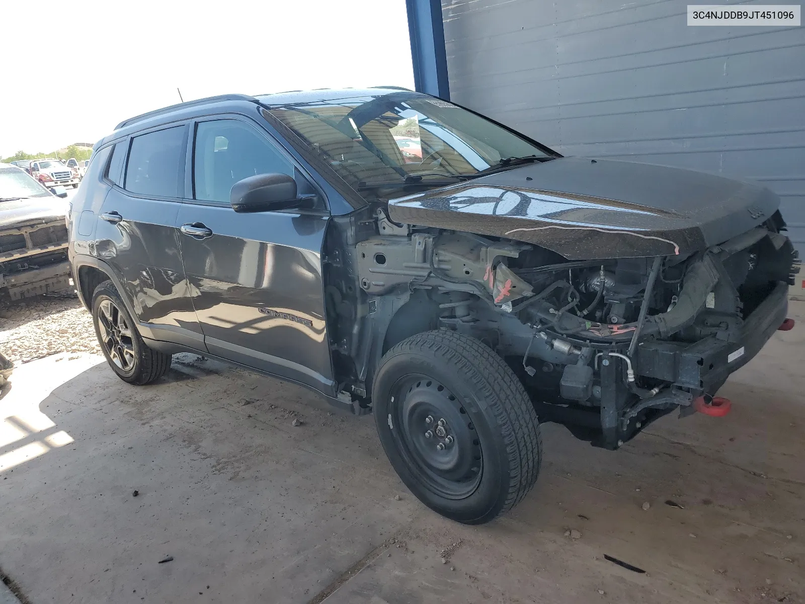 3C4NJDDB9JT451096 2018 Jeep Compass Trailhawk