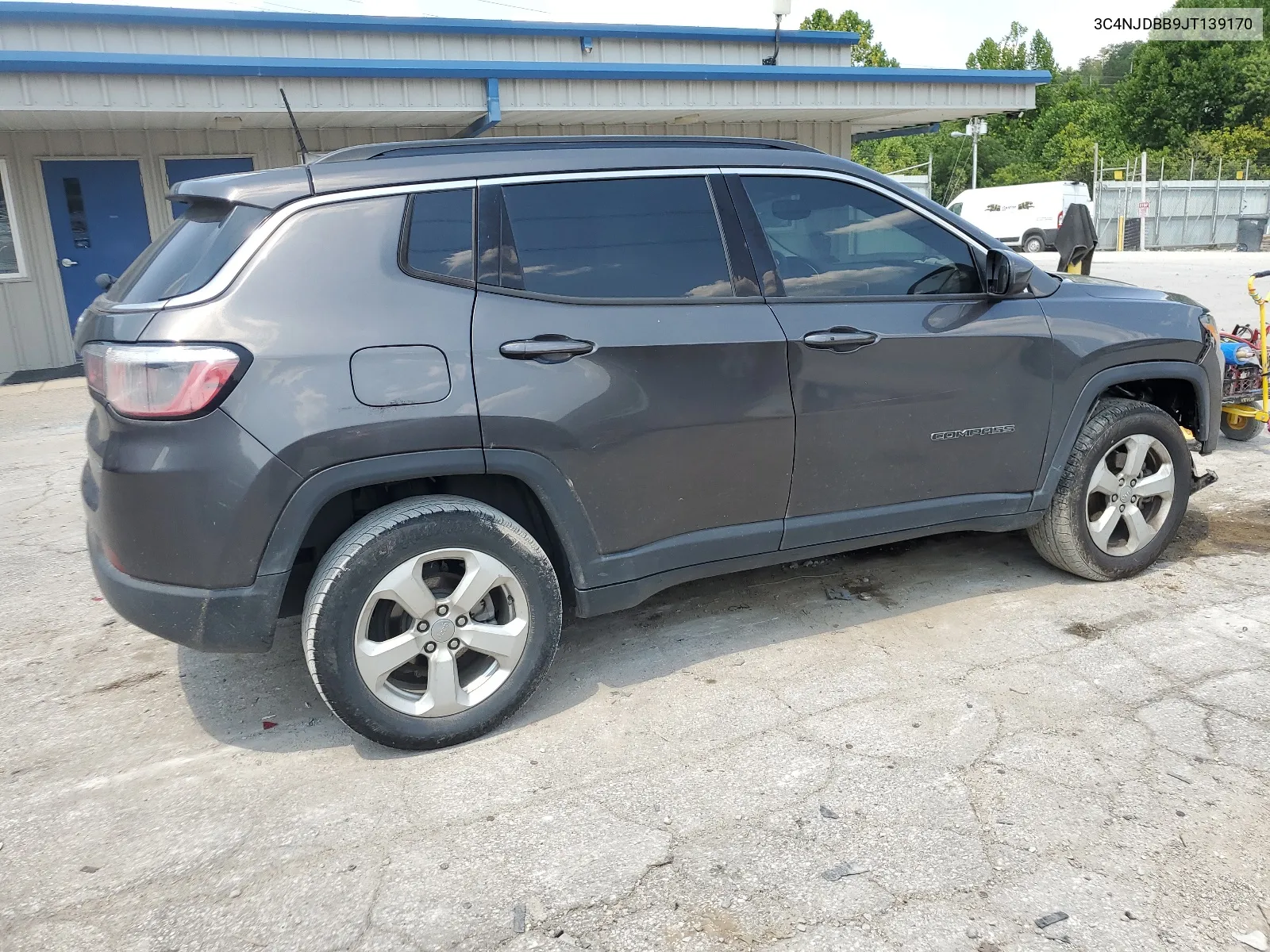 3C4NJDBB9JT139170 2018 Jeep Compass Latitude