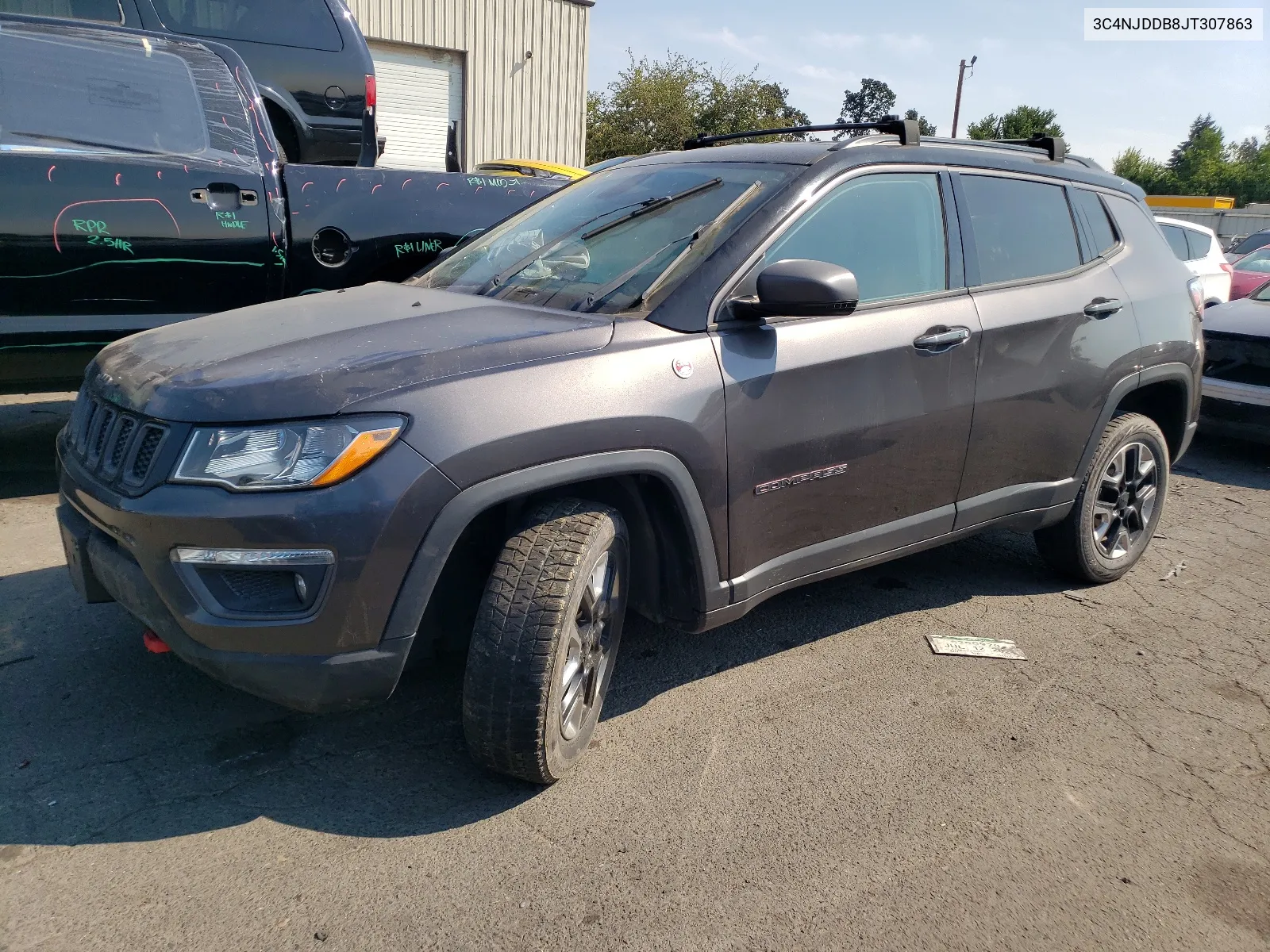 3C4NJDDB8JT307863 2018 Jeep Compass Trailhawk