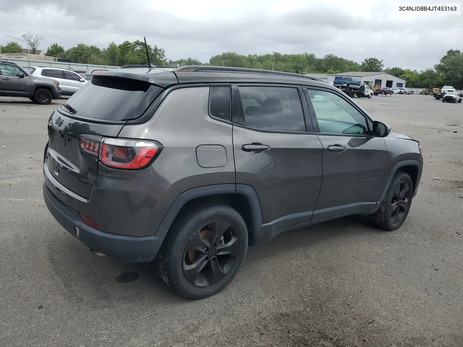 3C4NJDBB4JT453163 2018 Jeep Compass Latitude