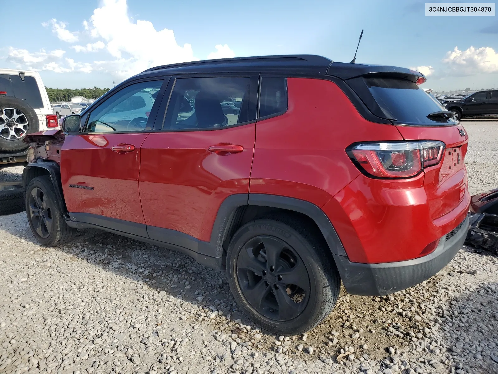 3C4NJCBB5JT304870 2018 Jeep Compass Latitude