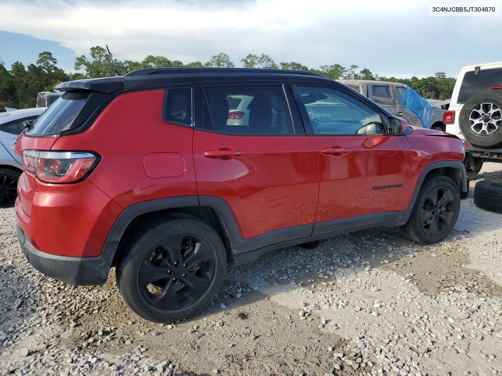 2018 Jeep Compass Latitude VIN: 3C4NJCBB5JT304870 Lot: 67558294